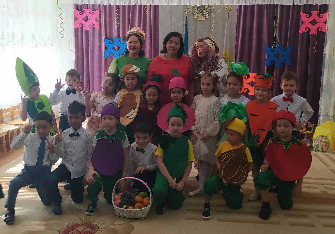 "Праздник осени" предшкольная группа "Қарлығаш"